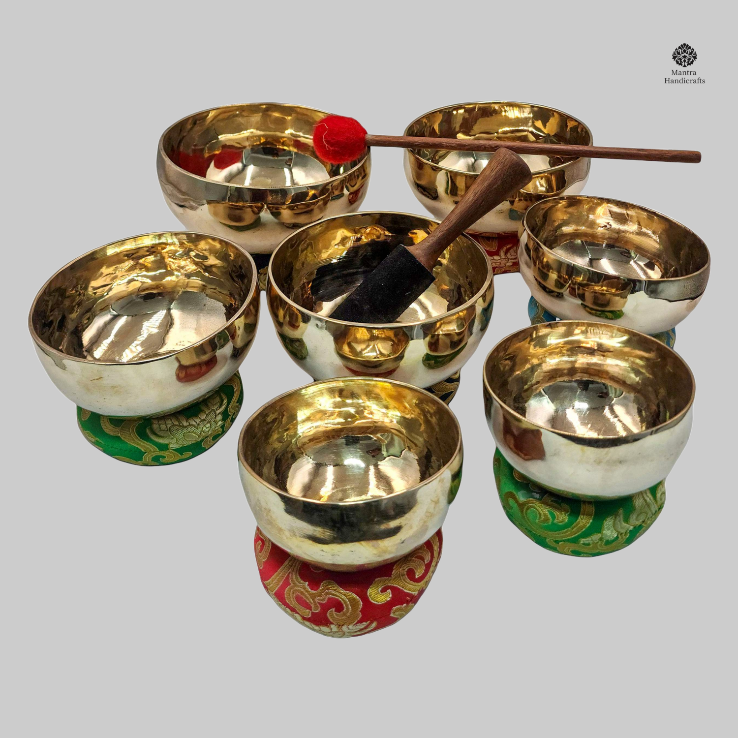 7 Chakra Singing Bowl Set (15–28 cm) | Octave 3, Glossy Bronze with Accessories